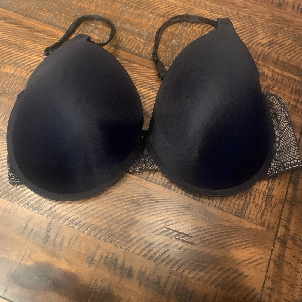 EUC Wacoal Bra 36DD